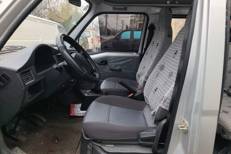 Used Wuling Zhiguang 2020 1.2L Practical Model China VI LSI
