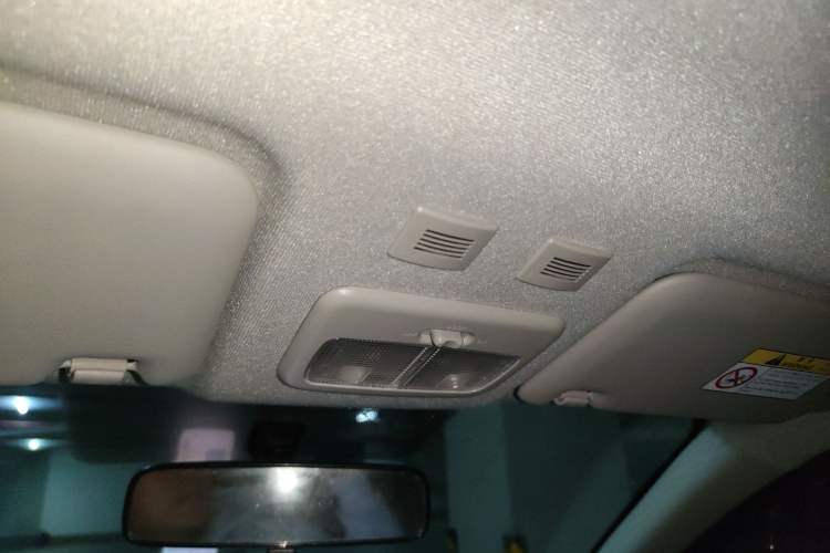 Used ORA Black Cat 2022 351 km Comfort Version Lithium Iron Phosphate Headliner