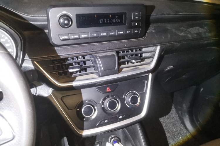 Used Wuling Hongguang S3 2018 1.5L Manual Standard Version China V Standard
