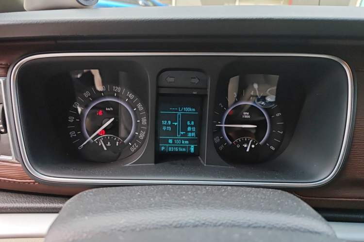 Used Buick GL8 2018 28T Luxury Model China VI Standard
