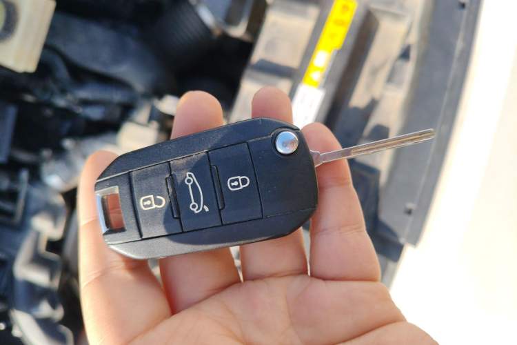 Used Peugeot 3008 2016 1.6THP Automatic Prestige Edition
