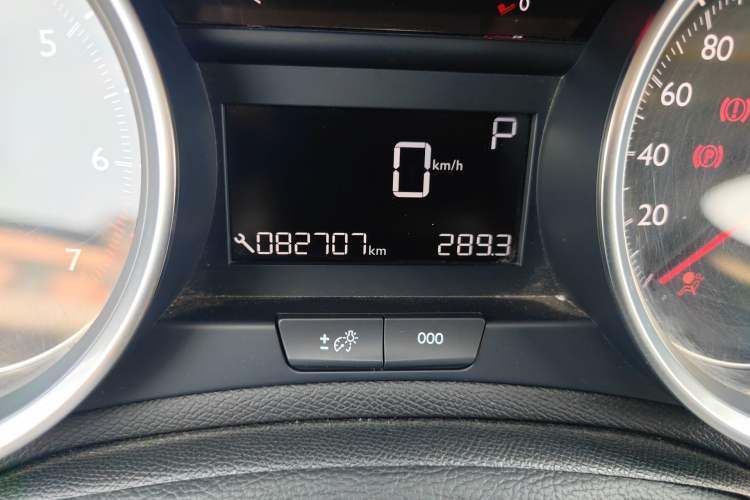 Used Peugeot 408 2016 1.6T Automatic Luxury Edition Odometer Close Up