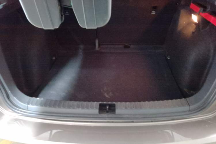 Used Volkswagen Tharu 2020 280TSI Two-Wheel Drive Luxury Edition China VI Standard
