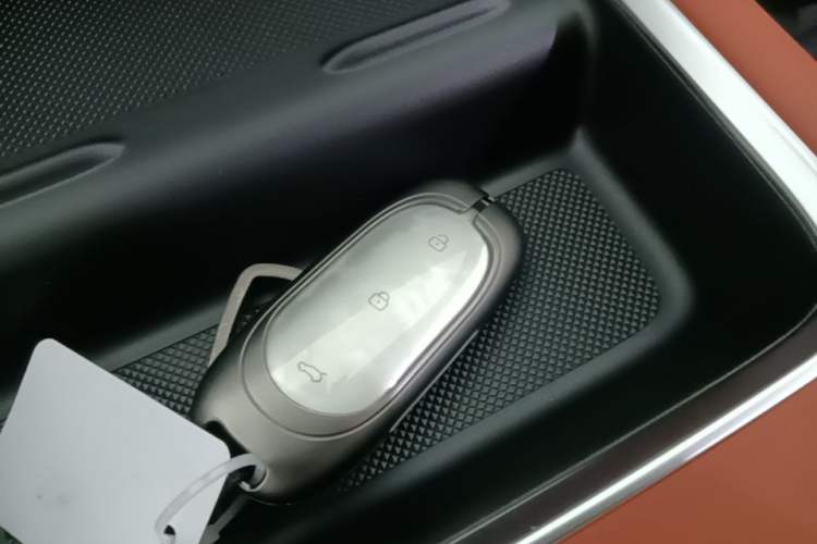 Used Li Auto L8 2023 Pro Model
