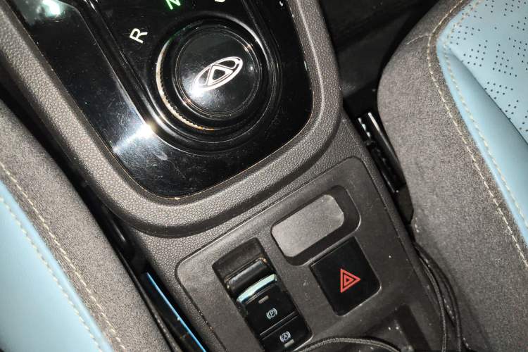 Used Chery QQ Little Ant 2022 Sweet Pink Edition Full-Sugar Version Lithium Iron Phosphate 30 kW 301 km
