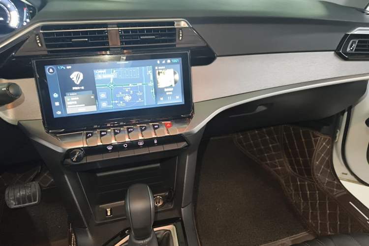 Used Peugeot 408 2022 1.6T Light-Chasing Edition Audio And AC Panel