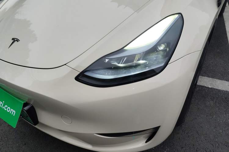 Used Tesla Model Y 2024 Long-Range All-Wheel-Drive Version
