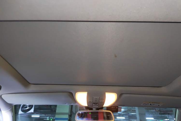 Used Mercedes-Benz GLK-Class 2015 GLK 260 4MATIC Dynamic Edition Ultimate Version
