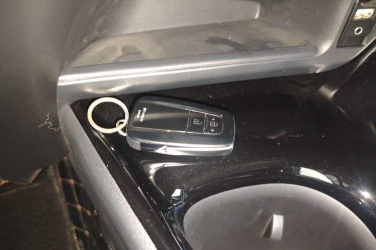 Used Toyota C-HR 2020 2.0L Luxury Edition Interior 1