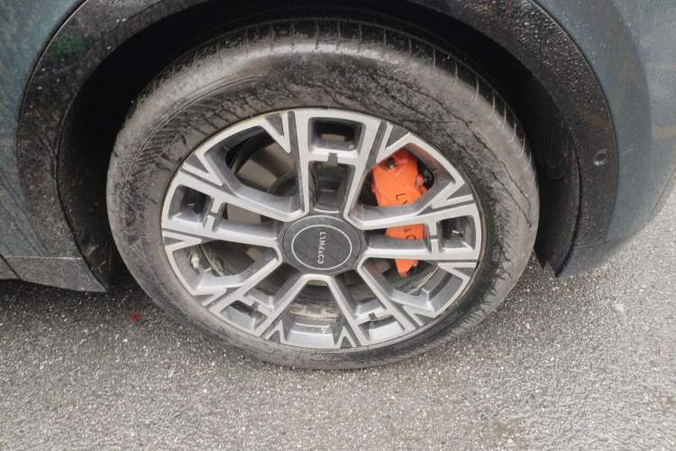 Used Lynk & Co 900 2025 2.0T Ultra Right Front Wheel Hub