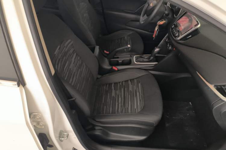 Used Chevrolet Cavalier 2019 320 Automatic Enjoyment with Sunroof Right Front Seat