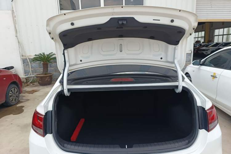 Used Hyundai Celesta 2020 1.6L Automatic GL Enjoyable Edition
