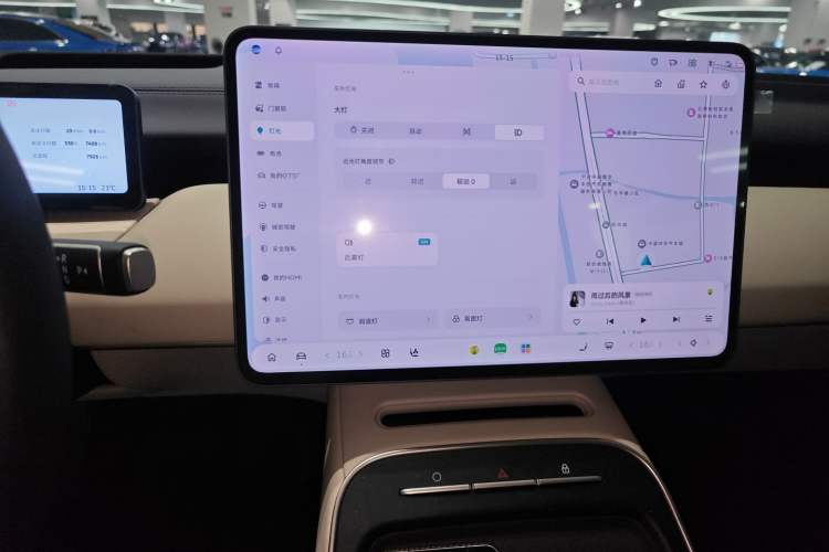 Used Nio ET5T 2025 75 kWh Touring Audio And AC Panel