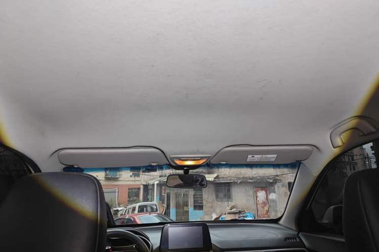 Used Baojun 510 2017 1.5L Automatic Fashion Model