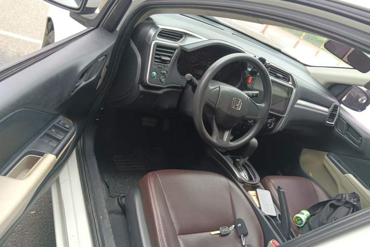 Used Honda Greiz 2016 1.5L CVT Classic Edition Driver Seat