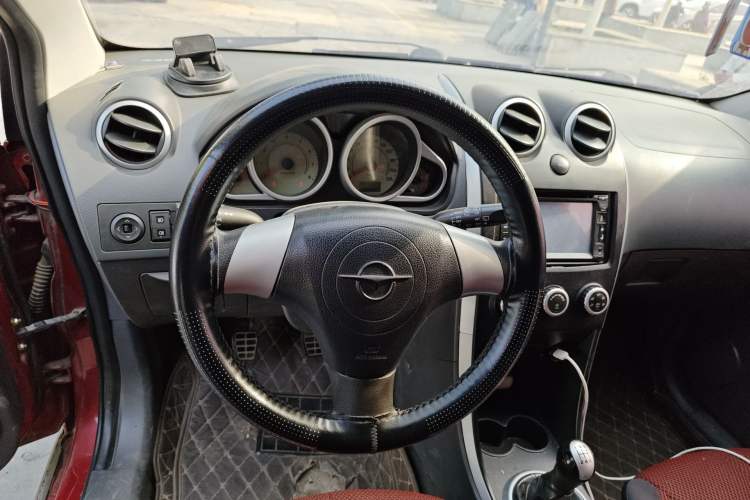 Used Haima Qubit 2013 1.3L Manual Cool Edition