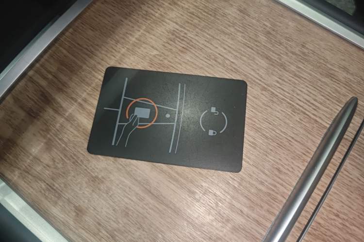 Used Tesla Model Y 2021 Standard Range Rear-Wheel Drive Version Interior 1