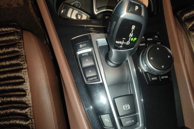 Used BMW 5 Series GT 2015 528i Leading Model