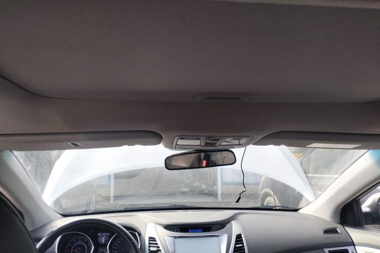 Used Hyundai Elantra (5th Generation / Langdong) 2015 1.6L Automatic Luxury Model