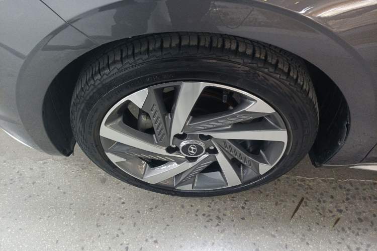 Used Hyundai Mistra 2021 1.8L CVT LUX Premium Edition