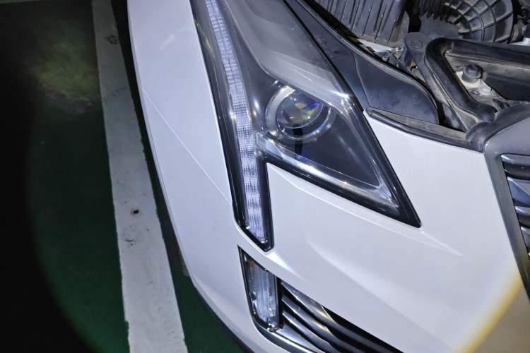 Used Cadillac XT5 2018 25T Luxury Model