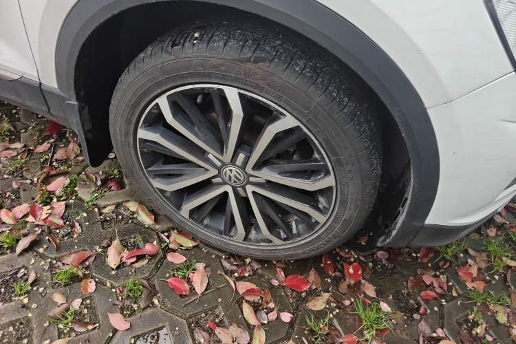 Used Volkswagen T-ROC 2019 280TSI DSG Two-Wheel Drive Comfort Version China VI Standard Exterior 7