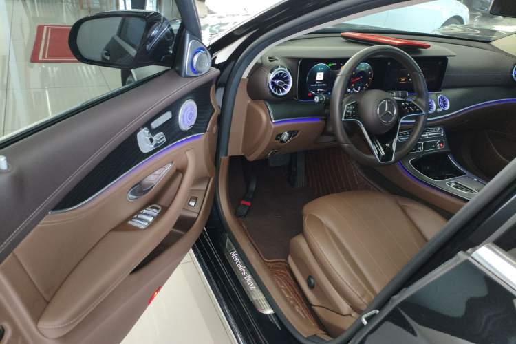 Used Mercedes-Benz E-Class 2022 Revised Version E 300 L Fashion Edition Driver Seat
