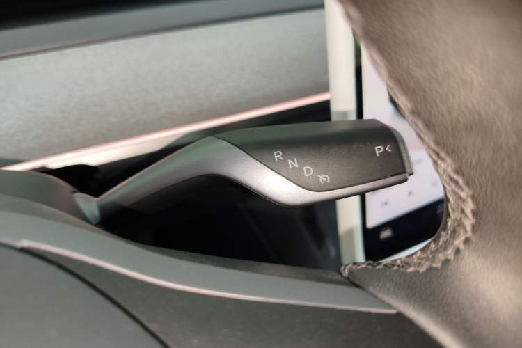 Used Tesla Model Y 2024 Rear-Wheel-Drive Version