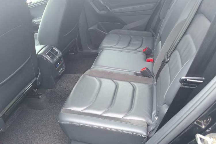 Used Volkswagen Tiguan L 2021 330TSI Automatic Two-Wheel Drive Smart Edition