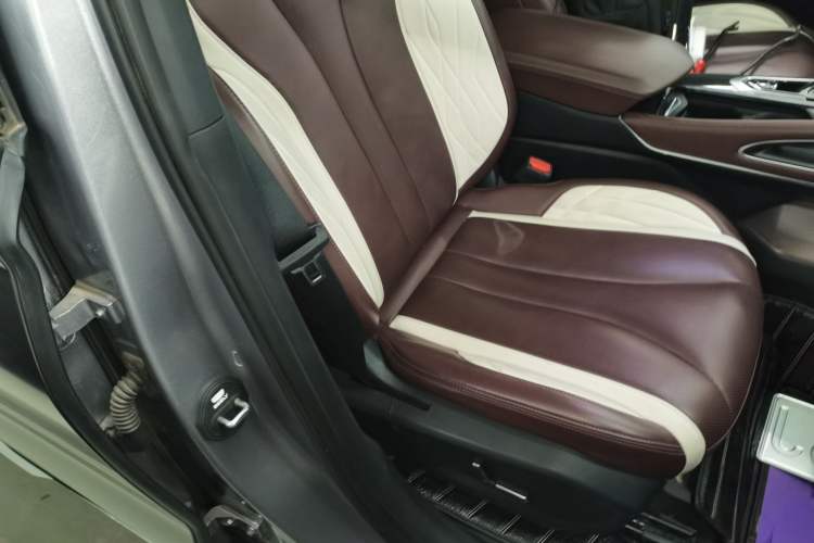 Used Geely Auto Monjaro L 2021 2.0TD DCT EVO Two-Wheel-Drive Flagship Version
