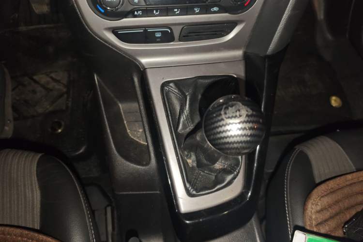 Used Ford Focus 2012 Hatchback 1.6L Manual Fashion Edition
