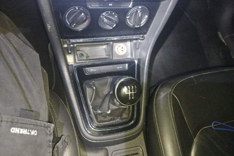 Used Volkswagen Bora 2013 1.6L Manual Fashion Edition