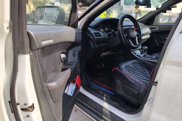 Used Land X7 2015 2.0T Panoramic Luxury Edition
