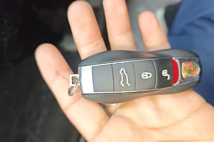 Used Porsche Cayenne 2014 Cayenne Platinum Edition 3.0T