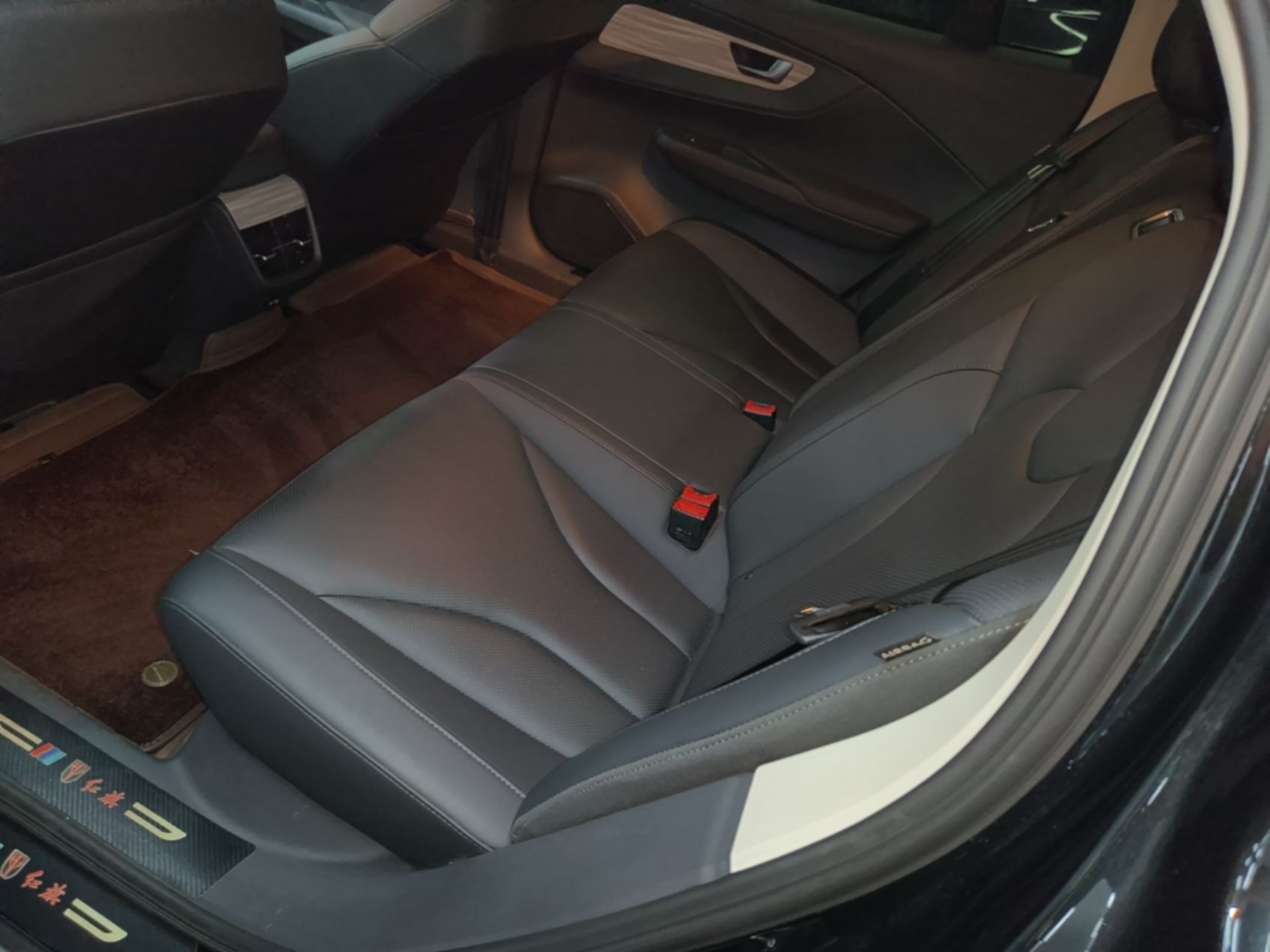 Hongqi E-QM5 2024 610 km PLUS — снимка 20