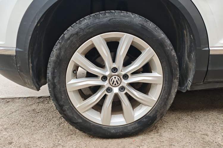 Used Volkswagen T-ROC 2019 230TSI DSG Two-Wheel-Drive Advanced Version China VI Standard