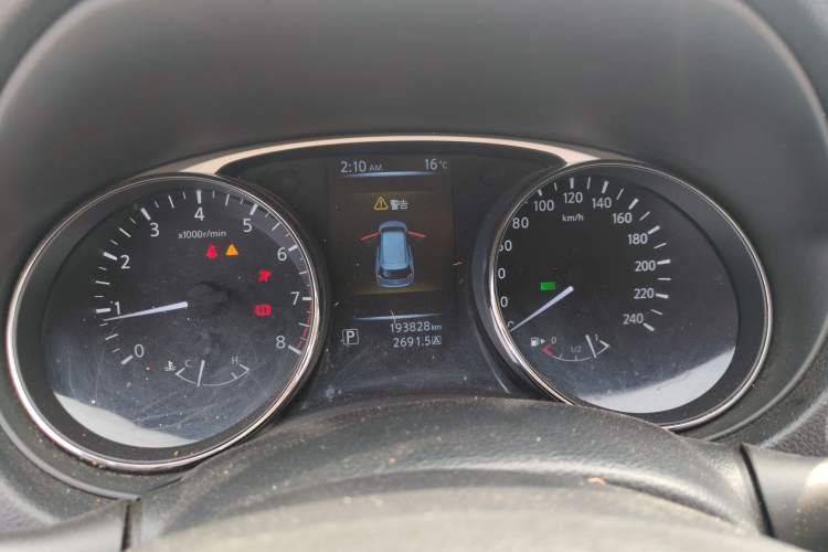 Used Nissan X-Trail 2014 2.5L CVT Luxury Edition 4WD
