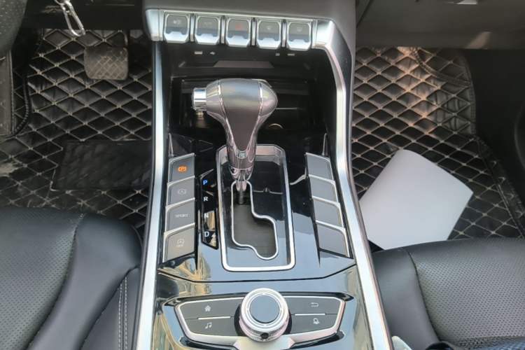 Used Ford Territory 2019 EcoBoost 145 CVT Platinum Edition China VI compliant Gear Lever