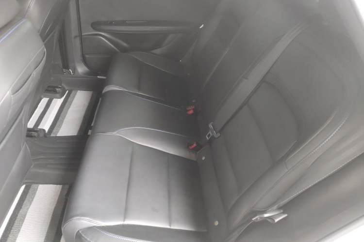 Used MG 4 EV 2023 415 km Range Sea-Faring Champion Edition
