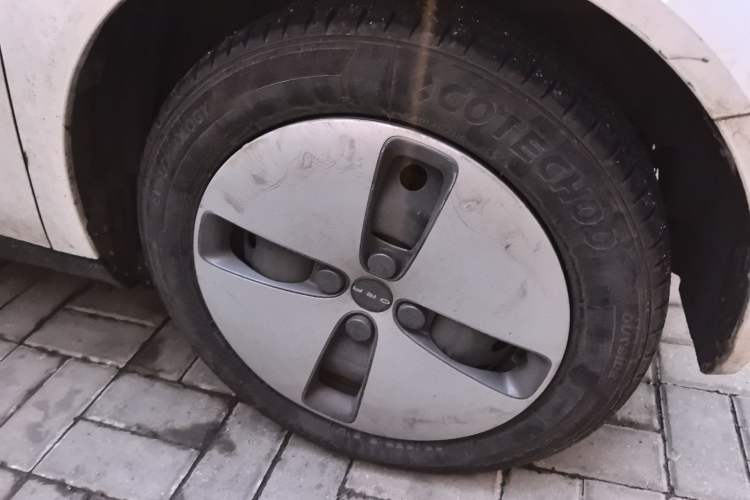 Used ORA Black Cat 2021 301 km Basic Version
