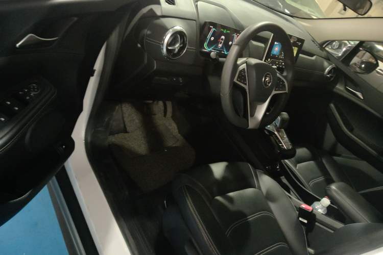 Used BYD Yuan New Energy 2019 EV535 Smart Connect Trendsetting Model