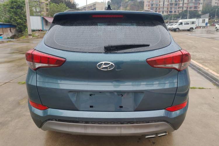 Used Hyundai Tucson 2015 1.6T Dual-Clutch Two-Wheel-Drive Smart Model Rear