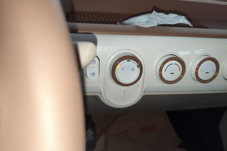 Used Bestune Pony 2026 Model 222km Cute Horse Plus Gear Lever