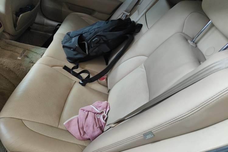 Used Toyota Crown 2012 2.5L Royal Leather Edition Left Rear Seat