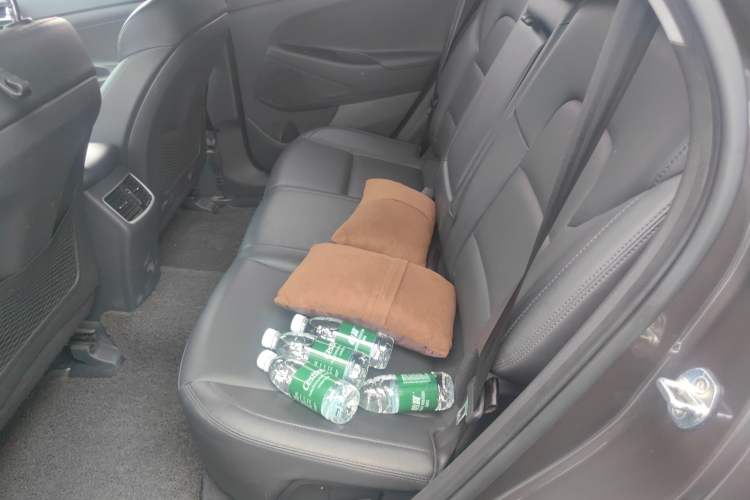 Used Hyundai Tucson 2015 1.6T Dual-Clutch Two-Wheel-Drive Smart Model Left Rear Seat