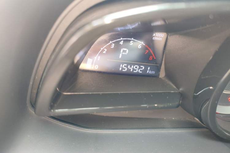 Used Mazda 3 Axela 2014 Sedan 2.0L Automatic Sport Model Odometer Close Up