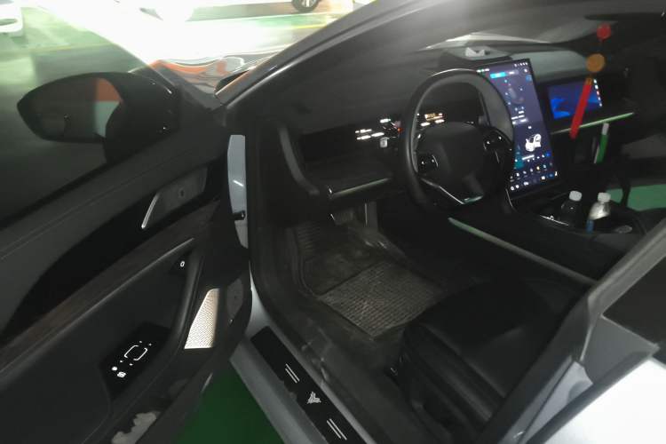 Used NETA S 2022 Extended-Range Version 1160 km Range Rear-Wheel-Drive Compact Edition
