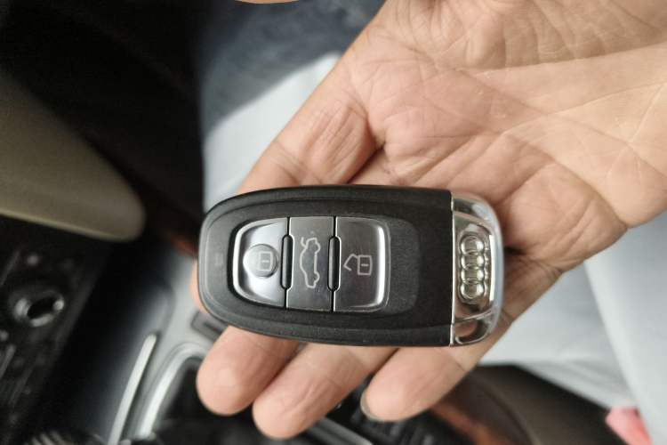 Used Audi A4L 2011 2.0 TFSI Technology Edition