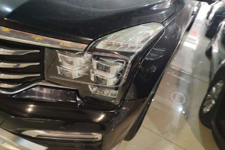 Used GAC Trumpchi GS8 2017 320T Four-Wheel Drive Luxury Smart Connectivity Version (7 Seats) Left Front Headlight