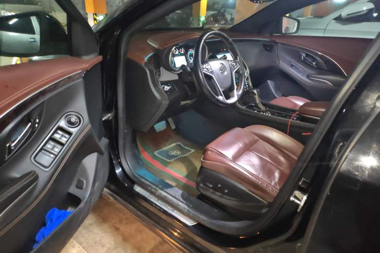 Used Buick LaCrosse 2013 2.4L SIDI Leading Comfort Version Driver Seat